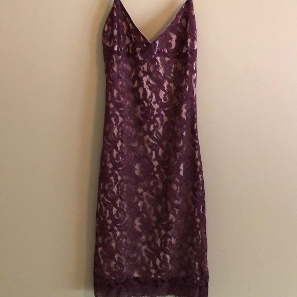 The Hanger Dresses & Skirts - Maroon/Nude Lace Spaghetti Strap Dress